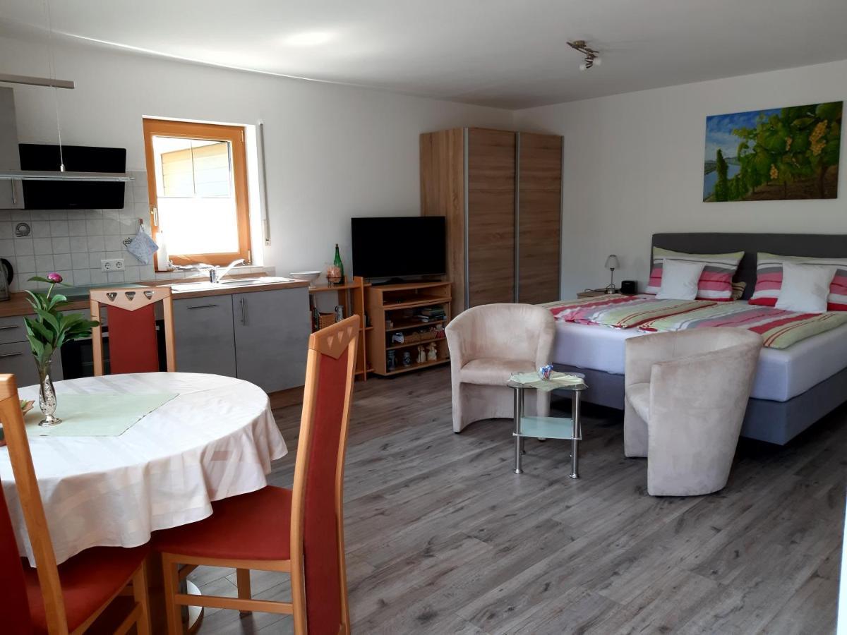 Ferienappartement Lieser แบร์นคาสเทล-คืสท์ ภายนอก รูปภาพ